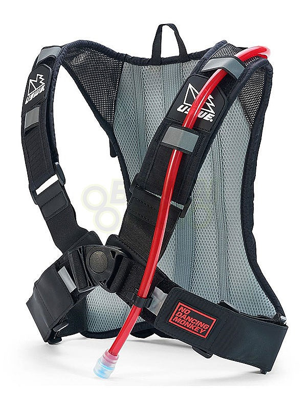 ジュニア用 アウトランダー3JR 超軽量コンパクト 1.5Lハイドレーションパック付属