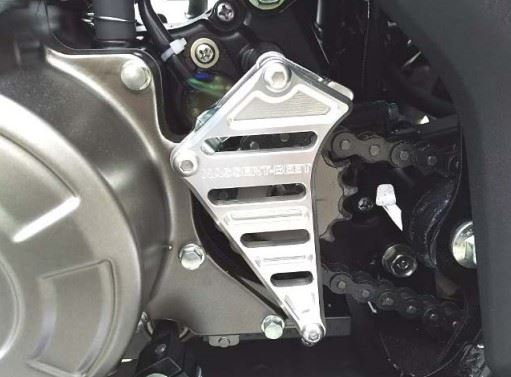 フロントスプロケットカバー シルバー Z125 PRO