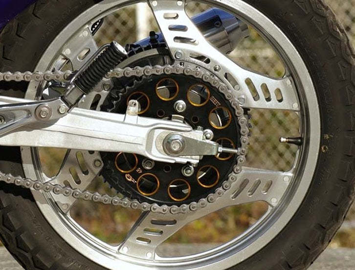 アルミリアスプロケット ブラック/ゴールド CBX400F