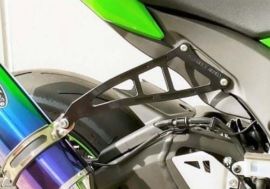 サイレンサー取付けステー(SO) ニンジャ ZX10RR