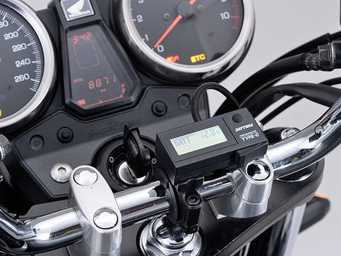 デジタル電圧計＆USB電源 タイプC(e+CHARGER) 汎用