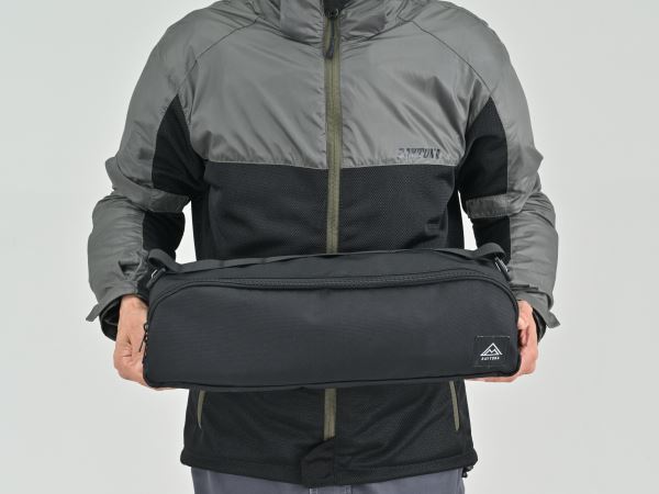 ハイバックローチェアMIL ブラック 約H740×W550×D600(mm)