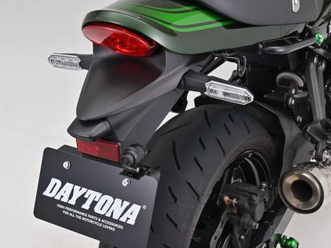 ドライブレコーダー取り付けキット Z900RS – バイクマン