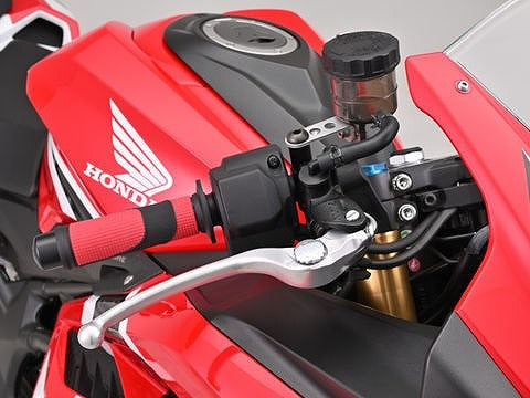 NISSIN ラジアルブレーキマスターシリンダー スモークタンク 本体/ブラック レバー/シルバー 縦型5/8