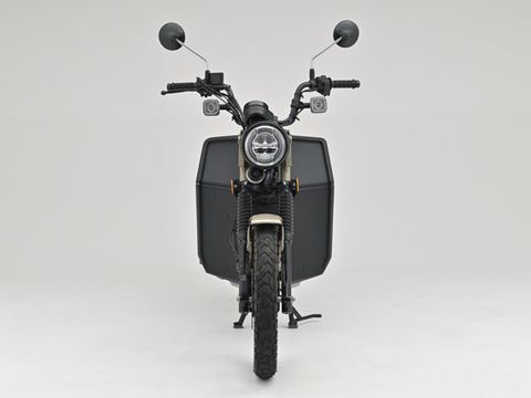 レッグシールド マットブラック CT125