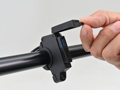バイク専用電源 スレンダーUSB Type-A+Type-C QC3.0/PD3.0 Φ22.2 Φ25.4