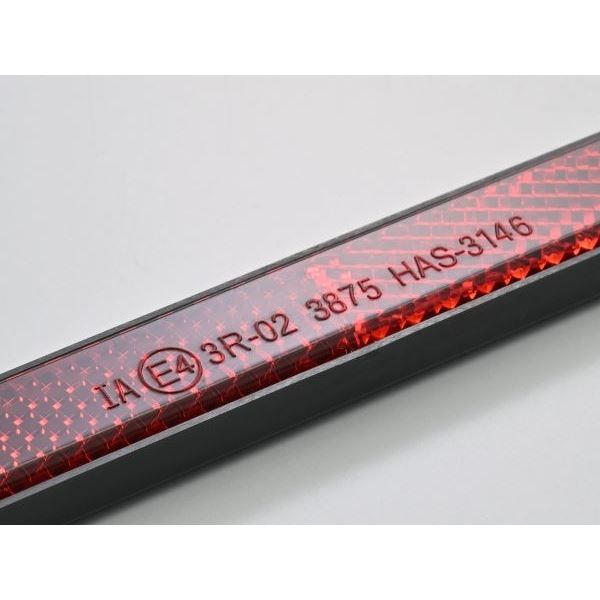 ユニバーサルリフレクター スリムポインテッド M5ボルト取付 レッド 後方反射器 1個入り