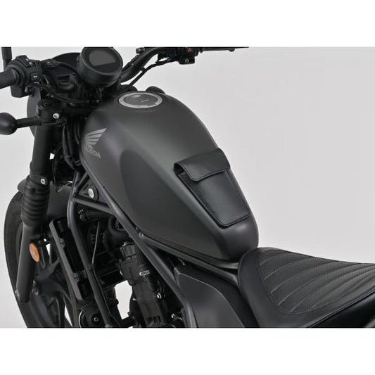 小物入れ付きレザータンクパッド ブラック H165mm×W122mm プレーン