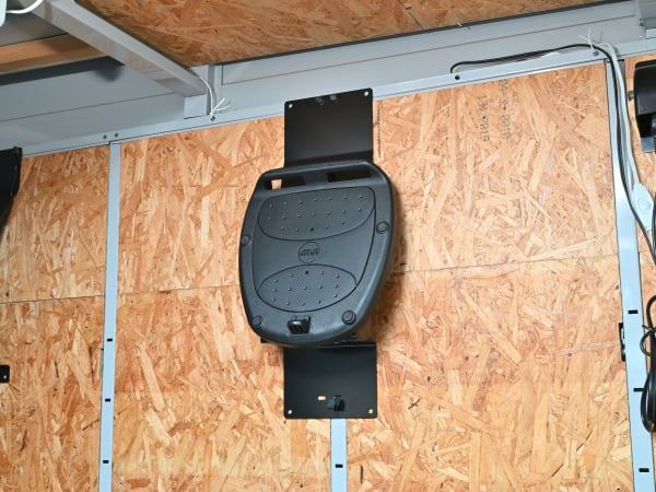 GIVIトップケース用ディスプレイラック