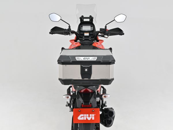 GIVI ジビ MTN29A 29L 奥行390×幅449×高さ237(mm)