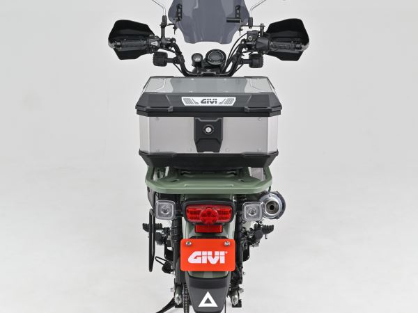 GIVI ジビ MTN29A 29L 奥行390×幅449×高さ237(mm)