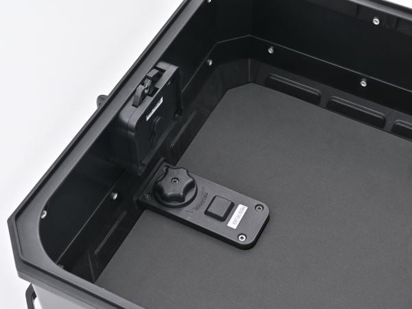 GIVI ジビ MTN29B 29L ブラック 奥行390×幅449×高さ237(mm)