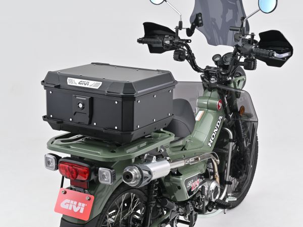 GIVI ジビ MTN29B 29L ブラック 奥行390×幅449×高さ237(mm)