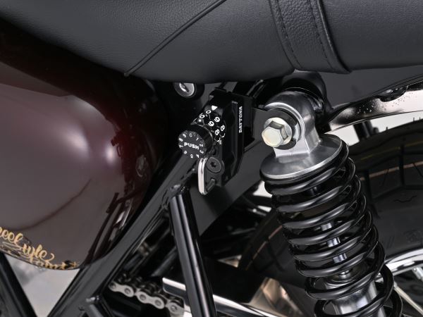 ダイヤルヘルメットホルダー W230 MEGURO S1