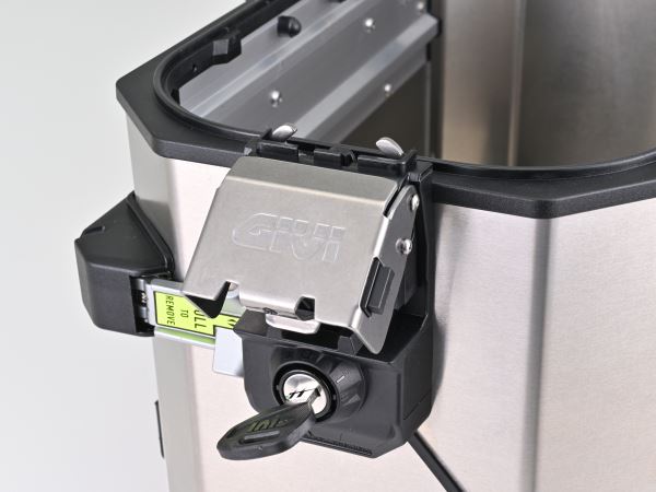 GIVI ジビ OBKEV37AR 37L シルバー 奥行557×幅266×高さ393(mm)