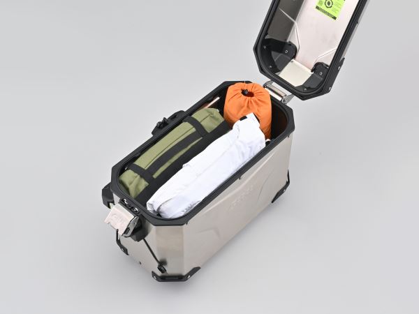 GIVI ジビ OBKEV37AR 37L シルバー 奥行557×幅266×高さ393(mm)