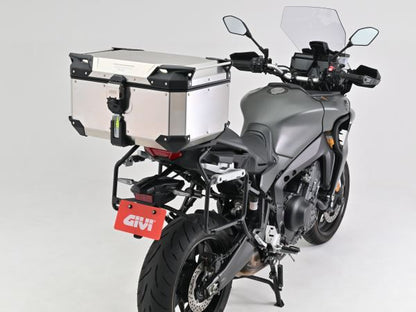 GIVI OBKEV58A 58L Silver, 456mm (Depth) x 586mm (Width) x 325mm (Height)