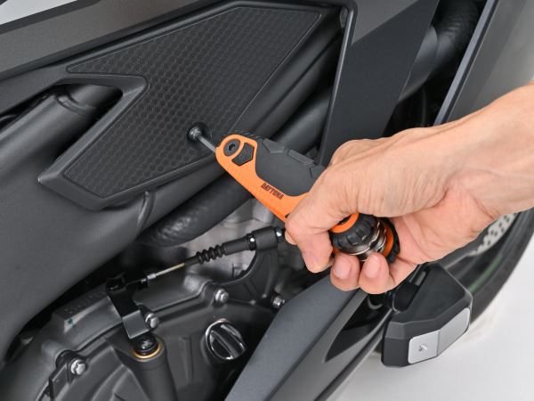 Hex key set with angle lock, metric sizes