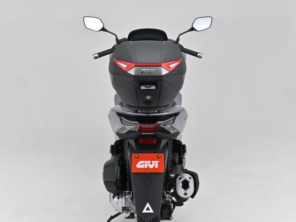 GIVI C30N 未塗装ブラック D394×W420×H301mm 2.6kg