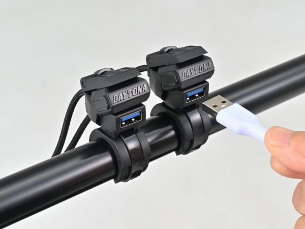 バイク専用USB電源 Type-A+Type-A(QC3.0/QC3.0)