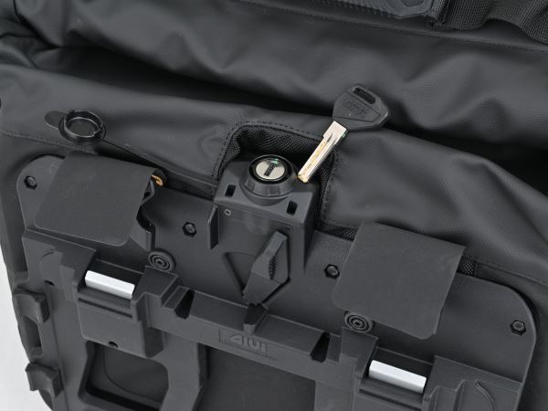 GRT725 カムサイドバッグ 30L