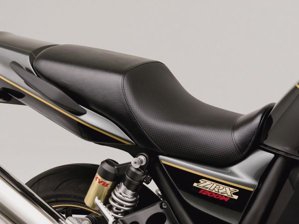 COZYシート(COMP) ディンプルメッシュ ブラック ZRX1200R ZRX1200R/S ZRX1200ダエグ ZRX1100/(2)