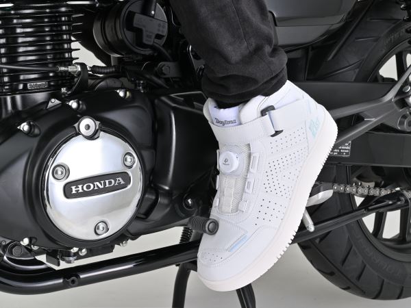 DS-501AIR D-VTライディングシューズ ホワイト