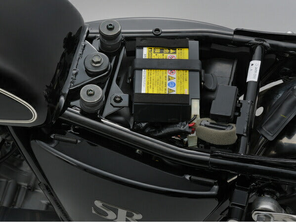 Custom Seat Mounting Kit for SR400 (10-)