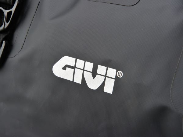 GIVI EA115BK 防水バッグ