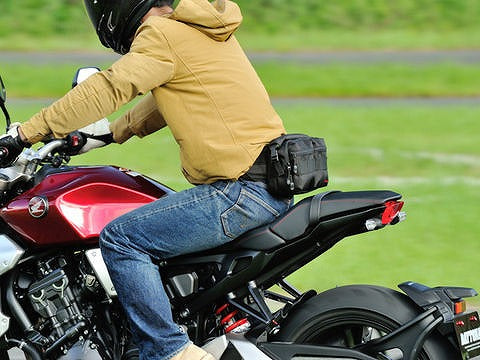 ヘンリービギンズ 防水ウエストバッグ DH-737 ブラック 4L