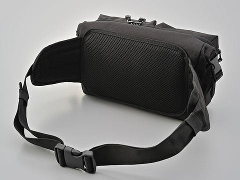 ヘンリービギンズ 防水ウエストバッグ DH-737 ブラック 4L