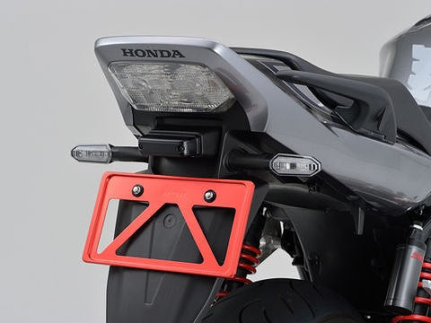 軽量ナンバープレートホルダー レッド Lサイズ 126cc以上用