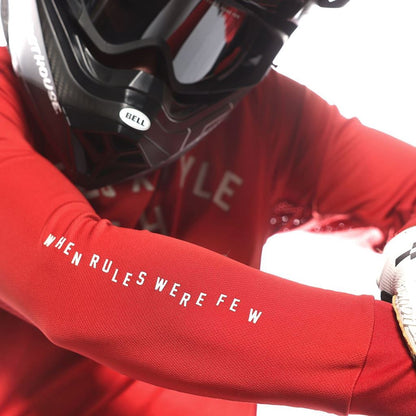 ファストハウス サングアロジャージ ファモーソ ラバフォールズ