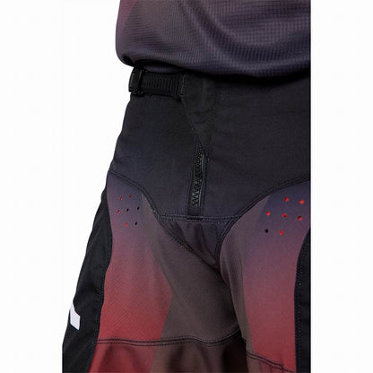 180 Pants Lead Flow Red