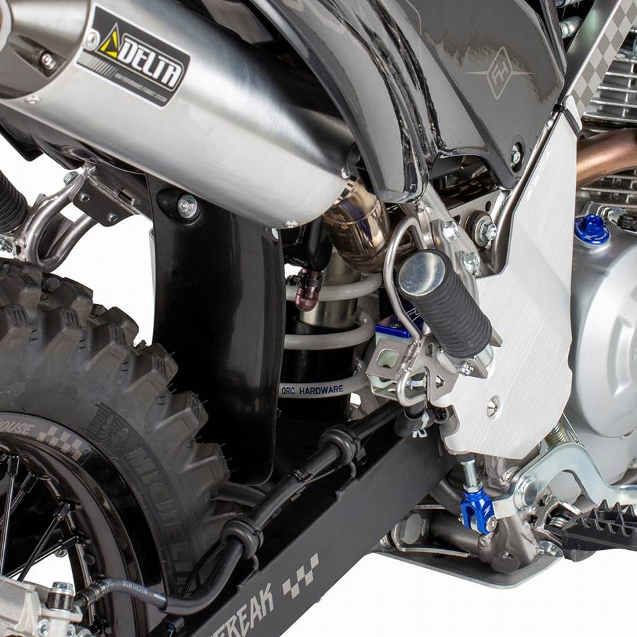 リヤショックスプリング ハード ホワイト 約38%UP KLX110L