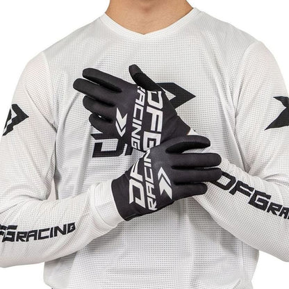 Solid Globe Black/White