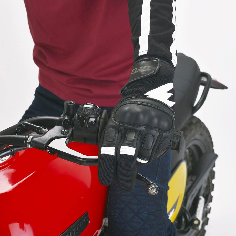Tracker Gloves Bolt Black