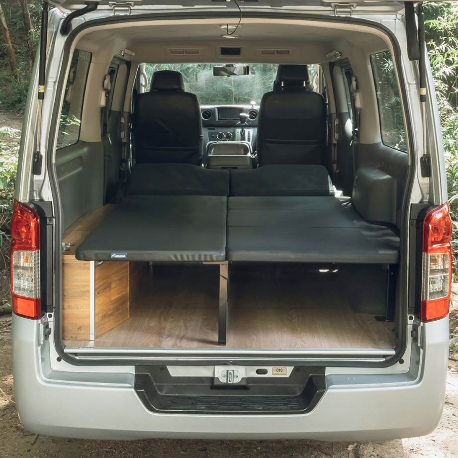 フルフラットベッドキット キャラバン ブラックレザー 電動スライドドア無
