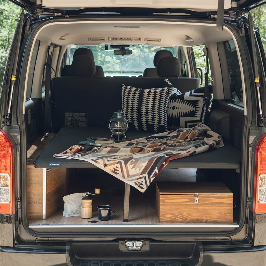 フルフラットベッドキット キャラバン ブラックレザー 電動スライドドア無