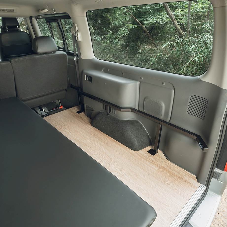 フルフラットベッドキット キャラバン ブラックレザー 電動スライドドア無