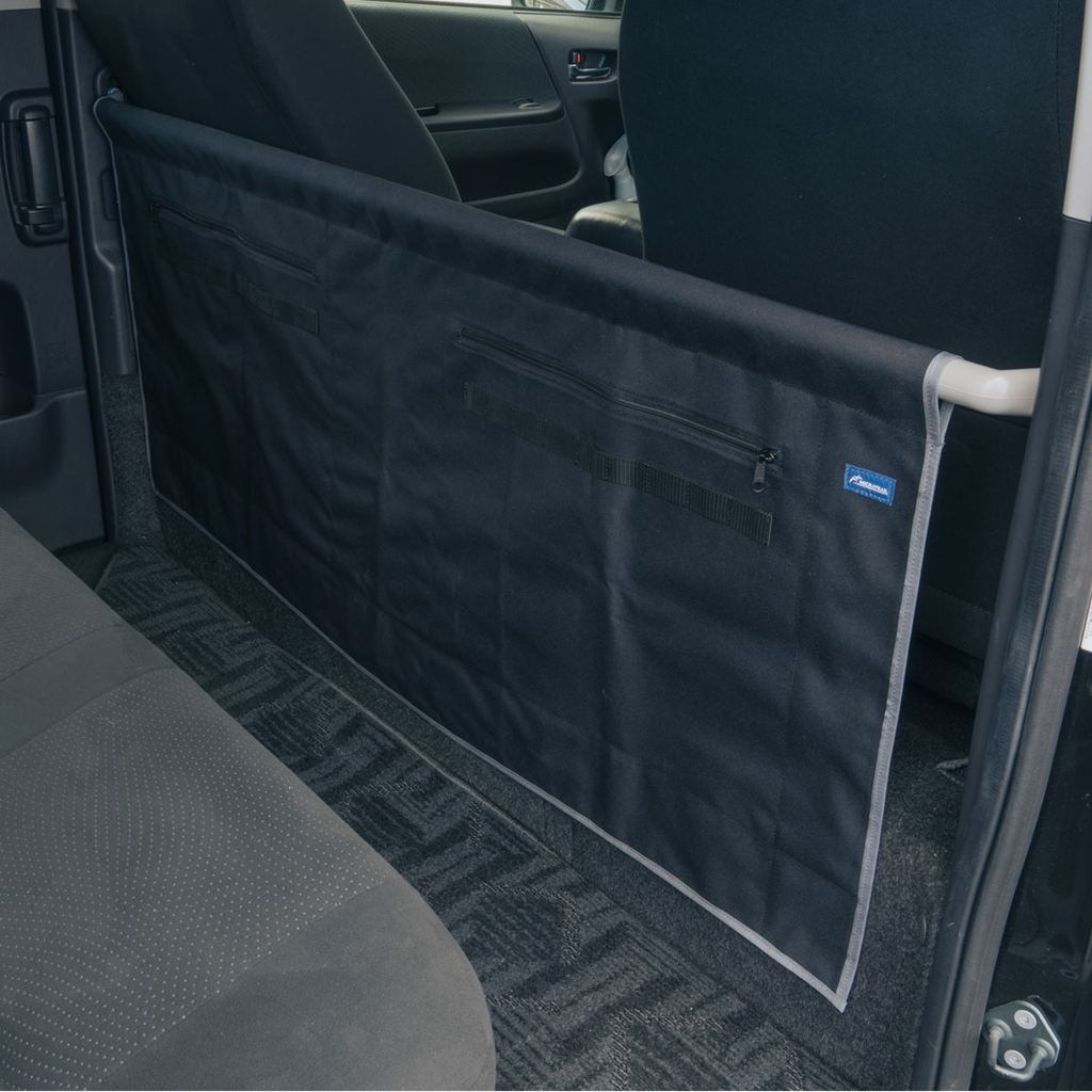 ハーフパーテーション ハイエース ブラック 横1345×縦600mm 1枚