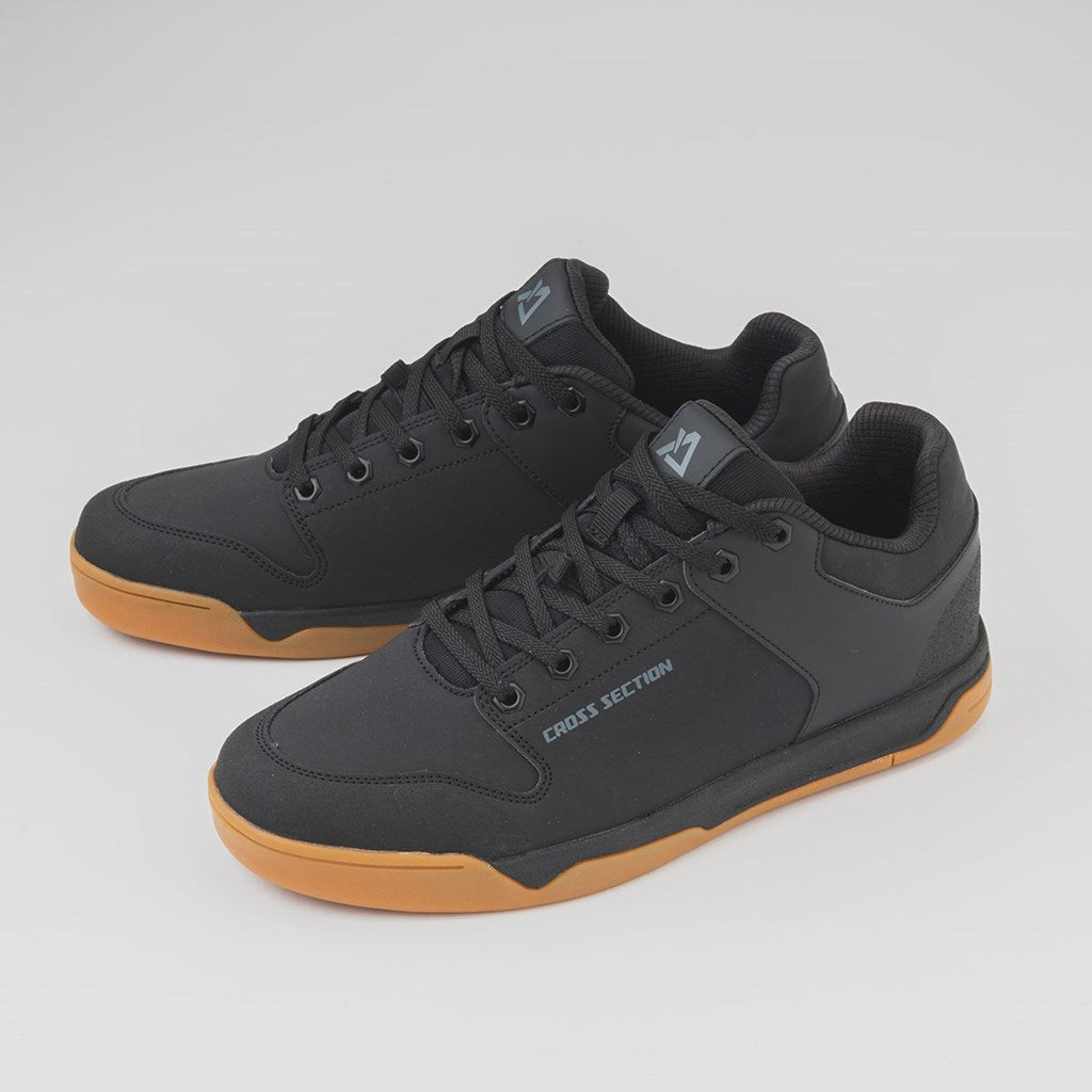 ベイシスフラットペダルシューズ ブラック