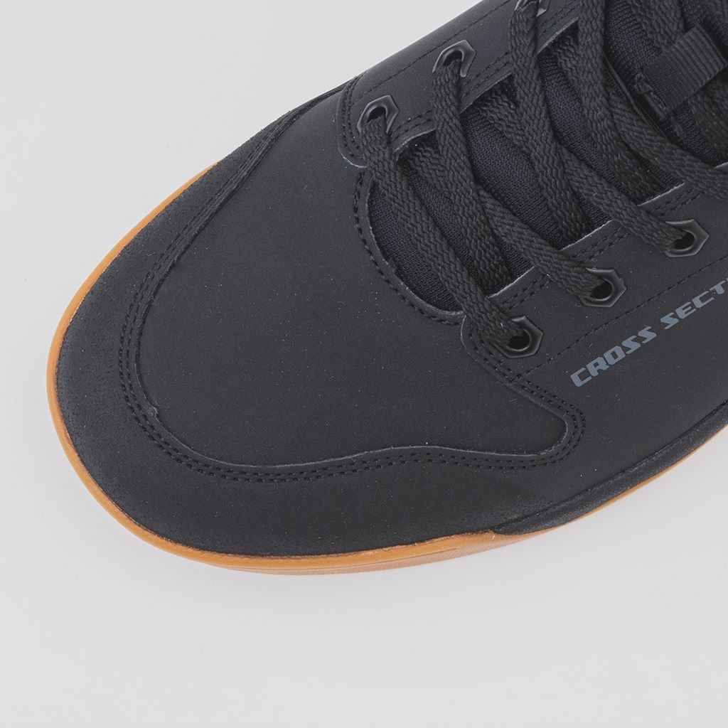 ベイシスフラットペダルシューズ ブラック