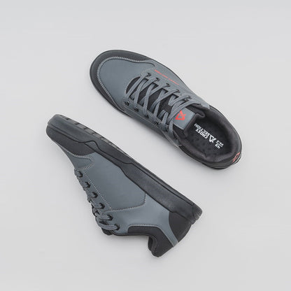 ベイシスフラットペダルシューズ グレー