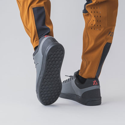 ベイシスフラットペダルシューズ グレー