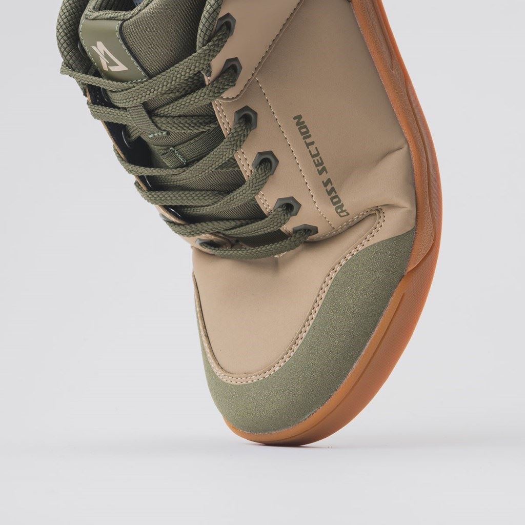 ベイシスフラットペダルシューズ オリーブ