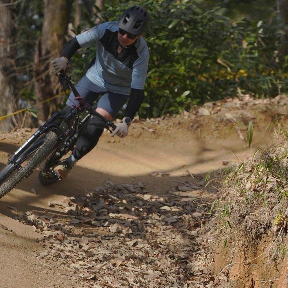 ベイシスガード エルボー 左右セット