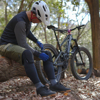 ベイシスガード ニー