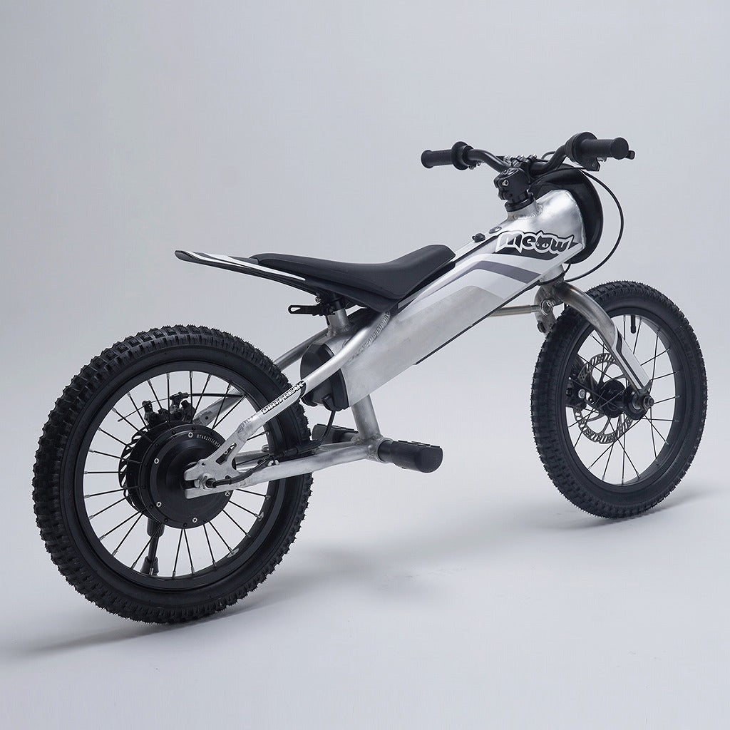 Meow ミャウ 16-2 16インチ – バイクマン