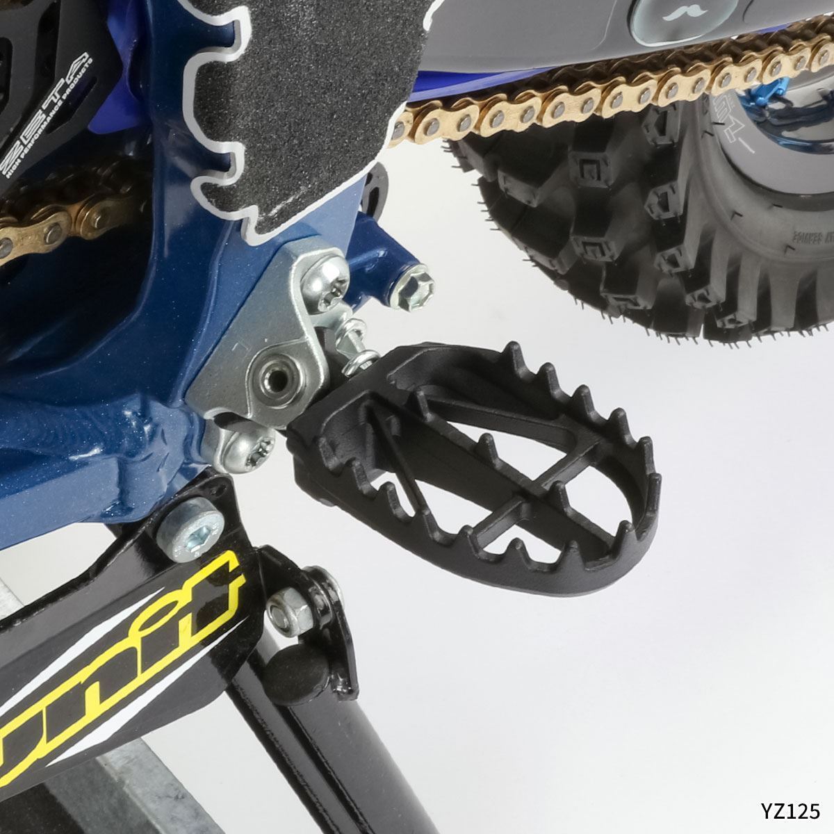 ワイドフットペグ クロモリ 57mm V-STROM1050/DE/XT V-STROM250SX V-STROM800DE